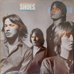 Shoes - Present tense